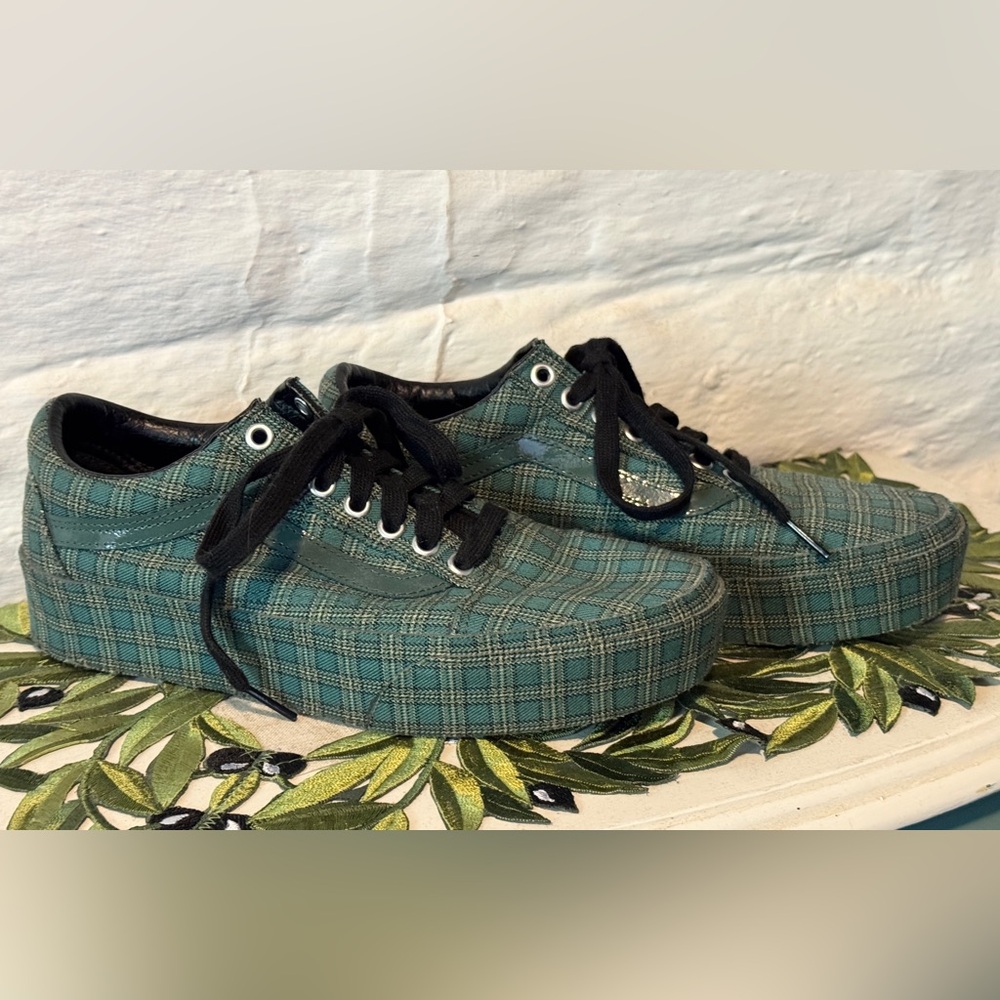 Vans Green Plaid Platform Shoes 8.5